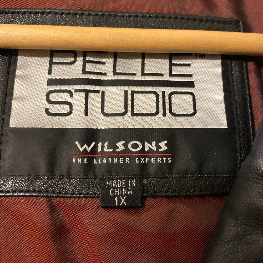 Wilson leather coat woman's size 1 XL